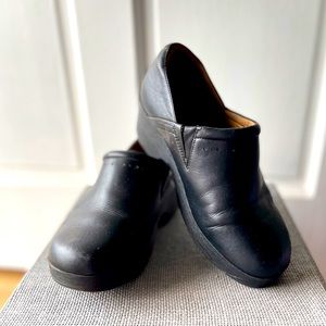 Shoes for Crews slip $ oil resistant